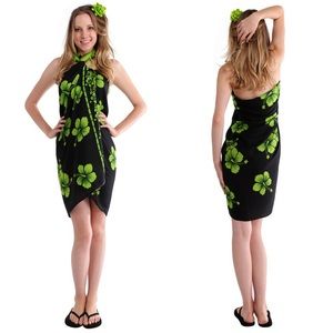 🎉4/$25 Black and Green Hibiscus Sarong 🎉